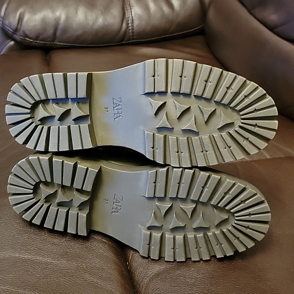 Zara NWT Army Greenish Lace Up Flat Boots in Leather Size 37 Never Worn - Picture 6 of 8